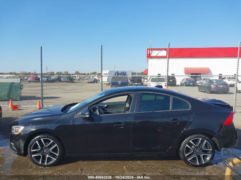 2017 Volvo S60 T5 Dynamic VIN: YV126MFL0H2425504 Lot: 40653336