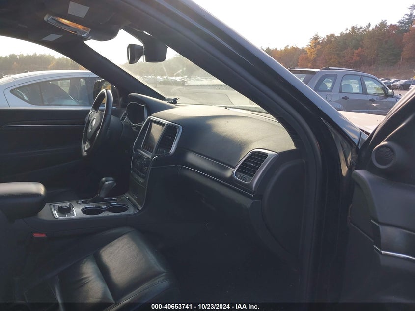 VIN 1C4RJFBG1JC288595 2018 JEEP GRAND CHEROKEE LIMITED 4X4