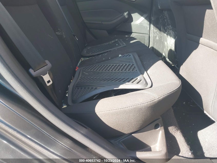 2017 FORD FOCUS SE - 1FADP3F28HL293783