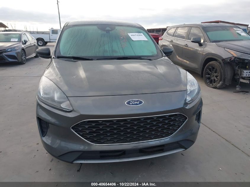 2022 Ford Escape Se VIN: 1FMCU0G6XNUA24927 Lot: 40654406