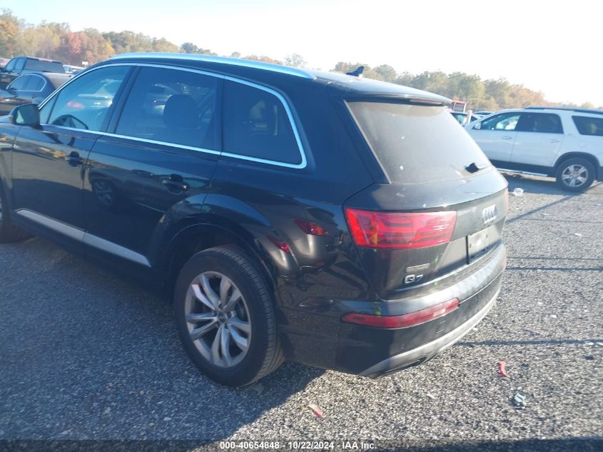 2017 Audi Q7 3.0T Premium VIN: WA1LAAF71HD043393 Lot: 40654848