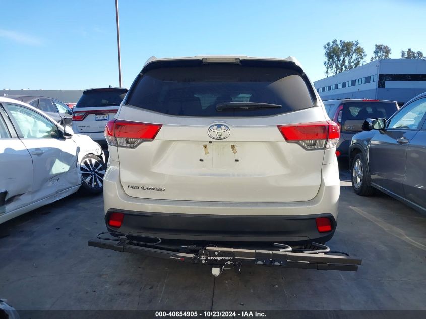 2018 Toyota Highlander Le VIN: 5TDZZRFH1JS246357 Lot: 40654905