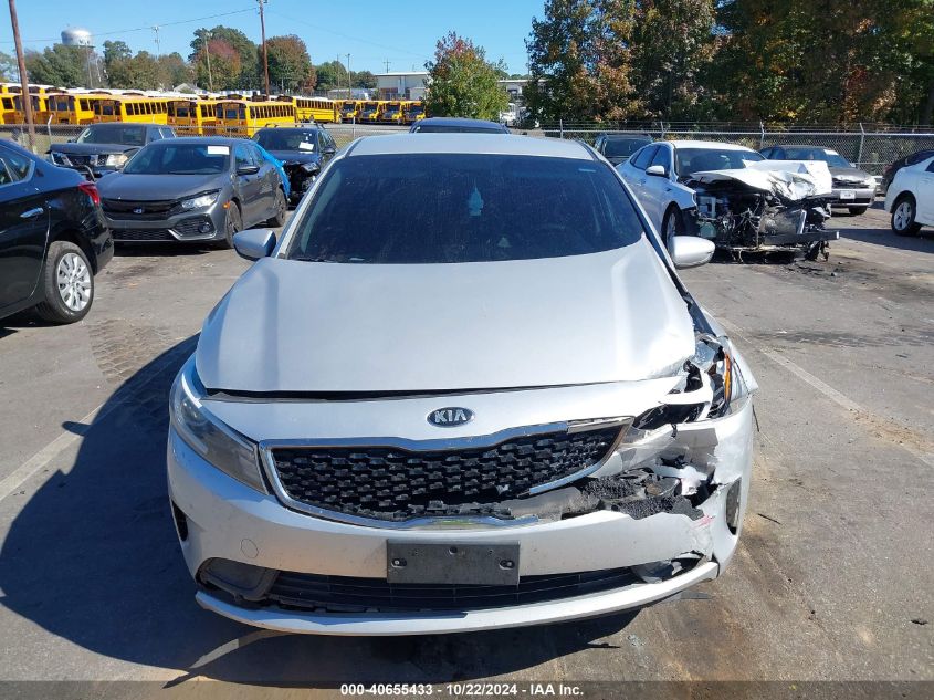 2018 Kia Forte Lx VIN: 3KPFL4A71JE226206 Lot: 40655433