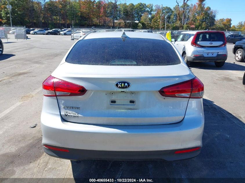 2018 Kia Forte Lx VIN: 3KPFL4A71JE226206 Lot: 40655433