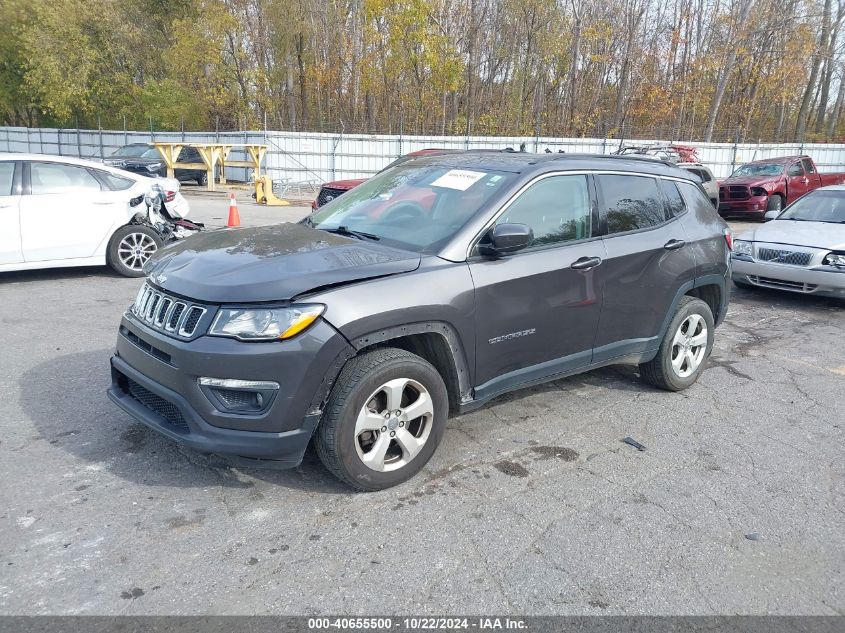 VIN 3C4NJDBB4JT261600 2018 JEEP COMPASS no.2