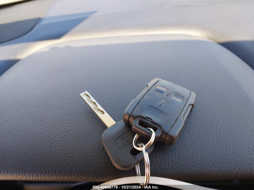 2015 CHEVROLET SILVERADO 1500 1LT - 3GCPCREC8FG185559