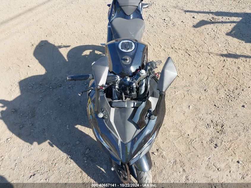 VIN JKAEXKH10KDA42493 2019 KAWASAKI EX400