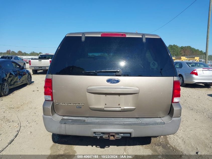 2003 Ford Expedition Xlt VIN: 1FMRU15W23LA44000 Lot: 40657165