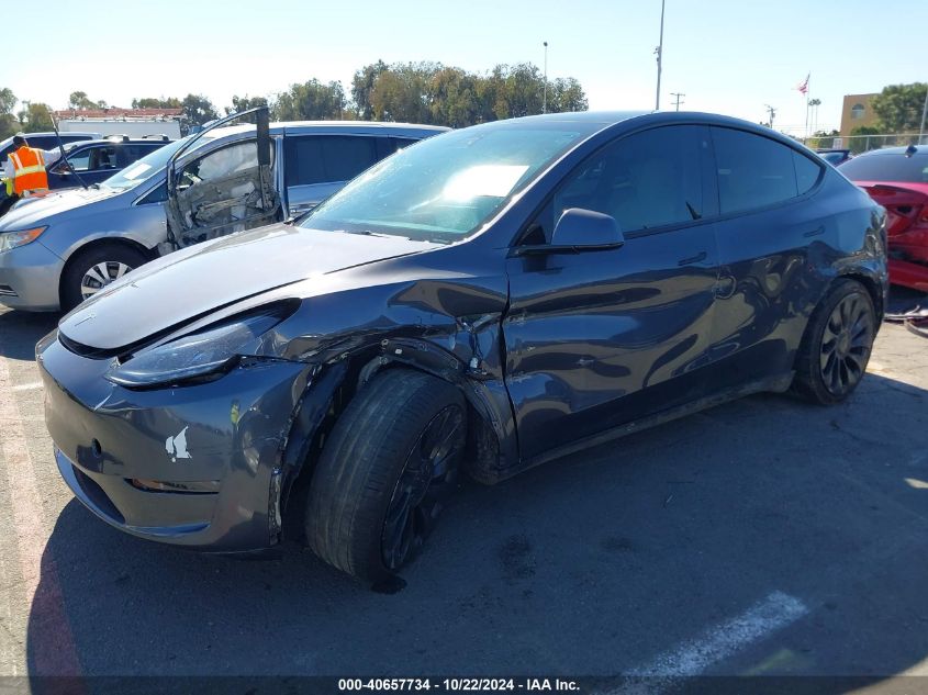 2022 Tesla Model Y Performance Dual Motor All-Wheel Drive VIN: 7SAYGDEF8NF398556 Lot: 40657734