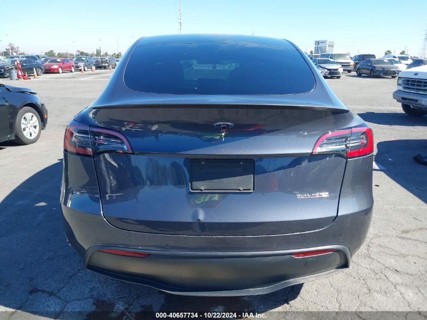 2022 Tesla Model Y Performance Dual Motor All-Wheel Drive VIN: 7SAYGDEF8NF398556 Lot: 40657734