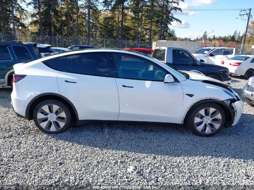 2021 Tesla Model Y Long Range Dual Motor All-Wheel Drive VIN: 5YJYGDEE2MF271868 Lot: 40658108