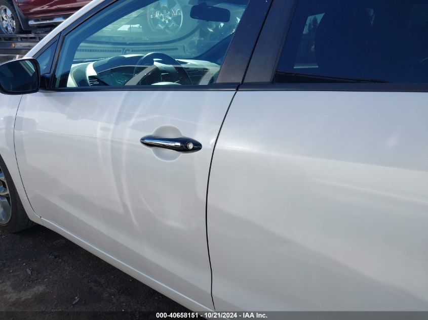 2016 Kia Forte Sx VIN: KNAFZ5A32G5501052 Lot: 40658151