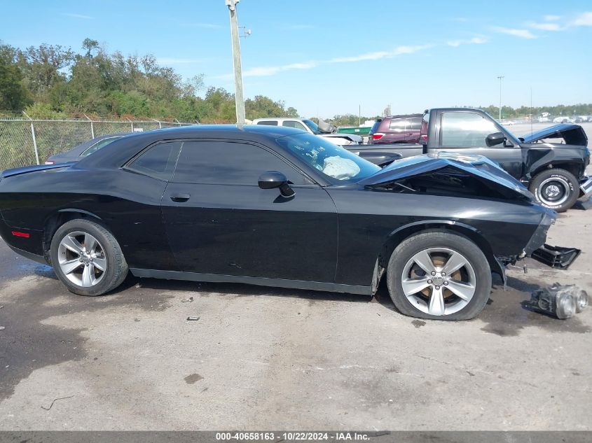 2018 Dodge Challenger Sxt VIN: 2C3CDZAGXJH111867 Lot: 40658163