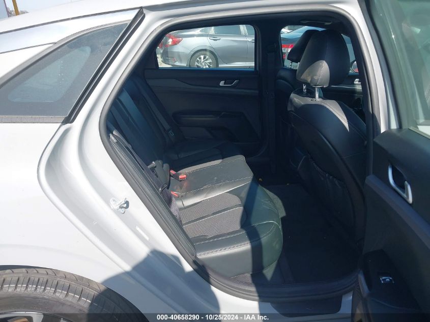 2022 KIA K5 GT-LINE - 5XXG64J23NG108946