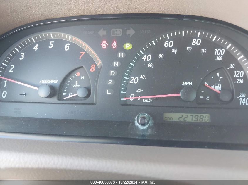 2004 Toyota Camry Le VIN: 4T1BE32K14U906582 Lot: 40658373