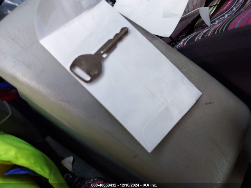 2001 Isuzu Rodeo Ls 3.2L V6/Lse 3.2L V6/S 3.2L V6 VIN: 4S2CK58W814319674 Lot: 40658432