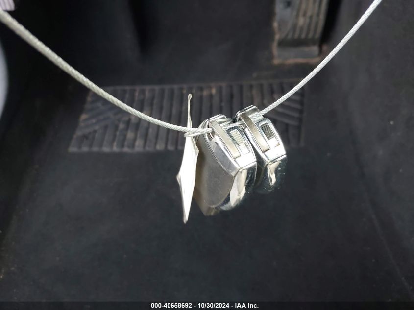 2014 MERCEDES-BENZ E 350 - WDDHF5KB0EA902846