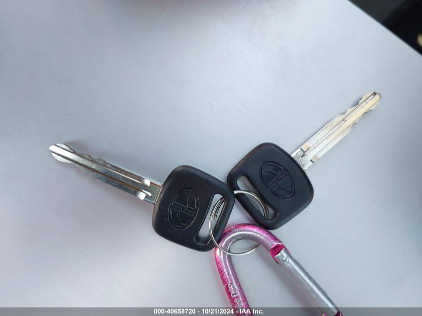 2015 TOYOTA COROLLA L - 5YFBURHE0FP263329