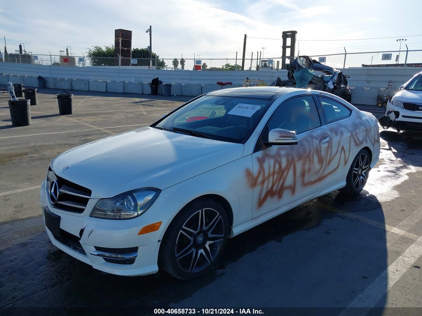 2014 MERCEDES-BENZ C 350 SPORT - WDDGJ5HB9EG267818