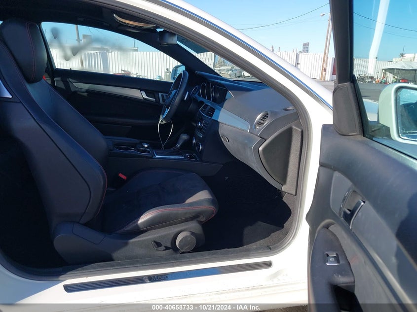 2014 MERCEDES-BENZ C 350 SPORT - WDDGJ5HB9EG267818