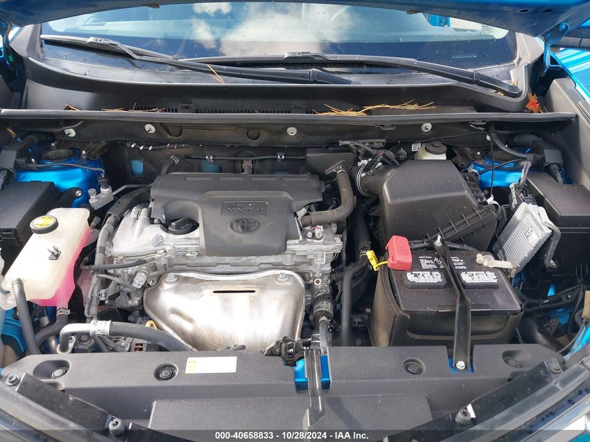 2018 TOYOTA RAV4 XLE VIN: 2T3RFREV3JW800383