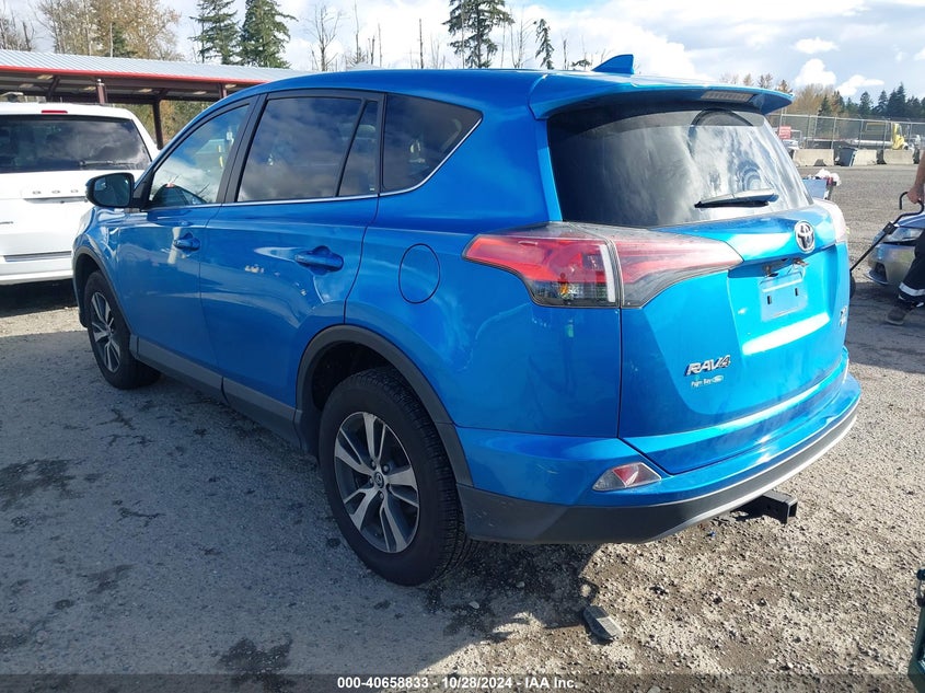 2018 TOYOTA RAV4 XLE VIN: 2T3RFREV3JW800383
