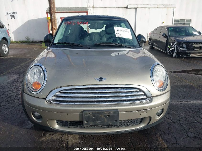 2009 Mini Cooper VIN: WMWMF33569TW70122 Lot: 40659204