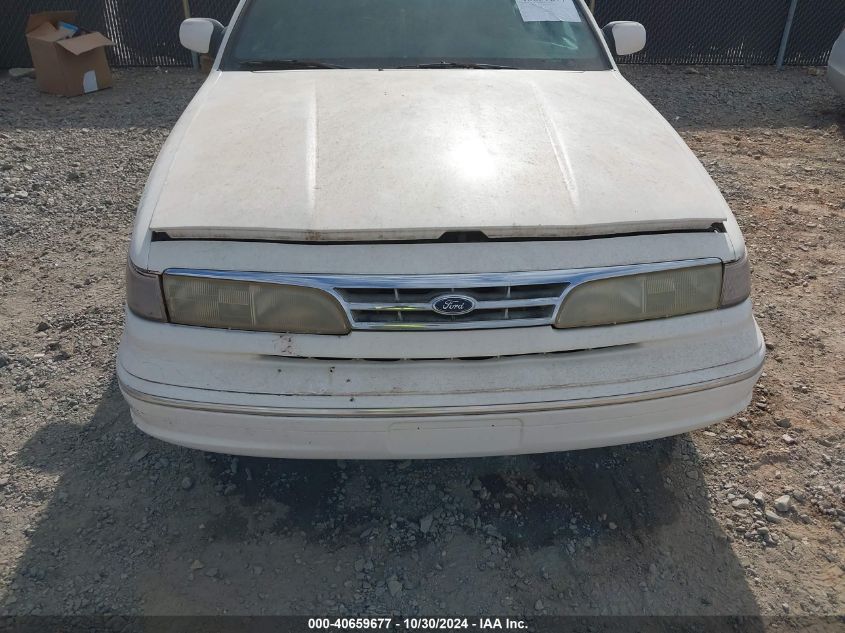 1996 Ford Crown Victoria Lx VIN: 2FALP74W2TX215827 Lot: 40659677