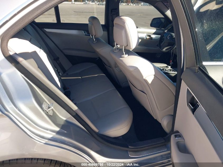 2008 Mercedes-Benz C 300 Luxury 4Matic/Sport 4Matic VIN: WDDGF81X98F108087 Lot: 40659755