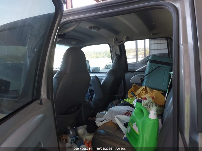 2001 Ford F-250 Lariat/Xl/Xlt VIN: 1FTNW21F11EC11053 Lot: 40660111