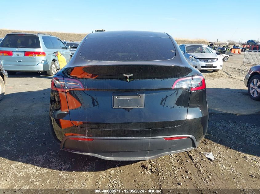 2024 Tesla Model Y Long Range Dual Motor All-Wheel Drive/Rwd VIN: 7SAYGDED3RF128476 Lot: 40660571