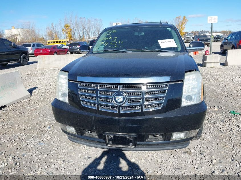 2007 Cadillac Escalade Standard VIN: 1GYFK63827R422635 Lot: 40660987