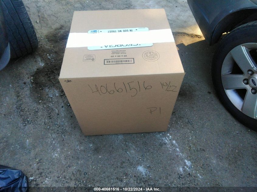 2015 Chevrolet Tahoe Lt VIN: 1GNSCBKC8FR562016 Lot: 42556252