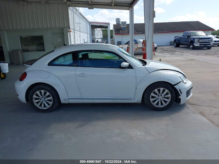 2019 Volkswagen Beetle 2.0T Final Edition Se/2.0T Final Edition Sel/2.0T S VIN: 3VWFD7AT0KM701005 Lot: 40661847