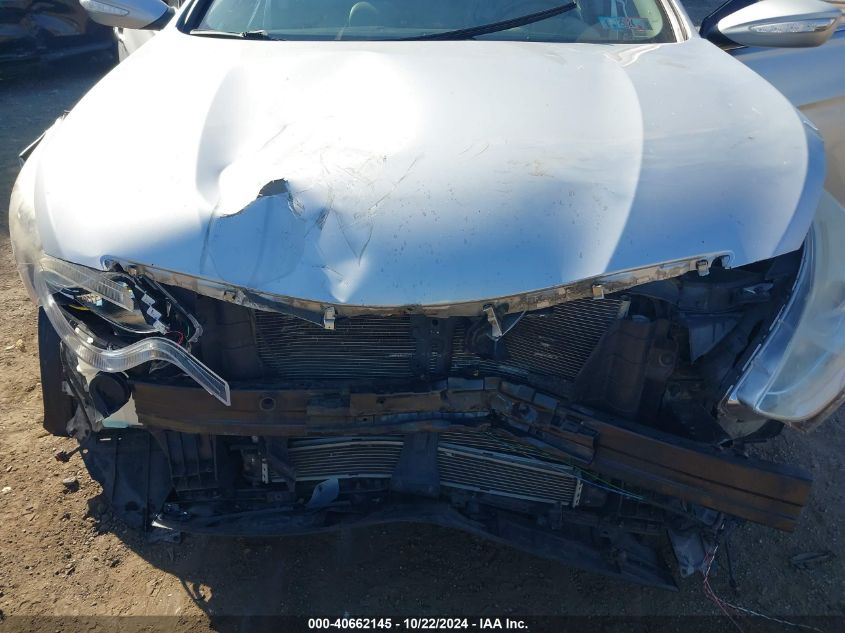 2013 HYUNDAI SONATA HYBRID LIMITED - KMHEC4A48DA080925