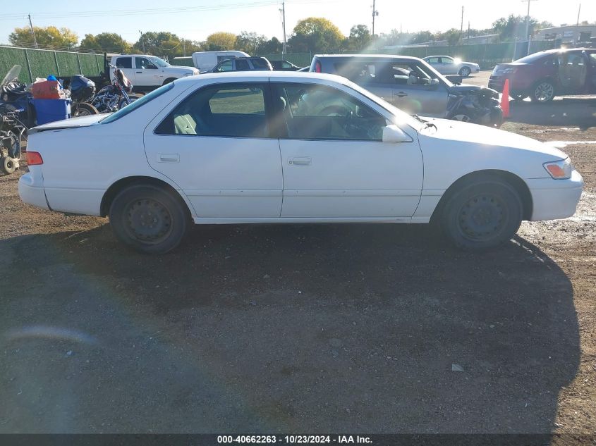 2000 Toyota Camry Le VIN: JT2BG22K2Y0512555 Lot: 40662263