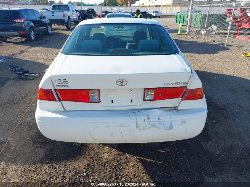 2000 Toyota Camry Le VIN: JT2BG22K2Y0512555 Lot: 40662263