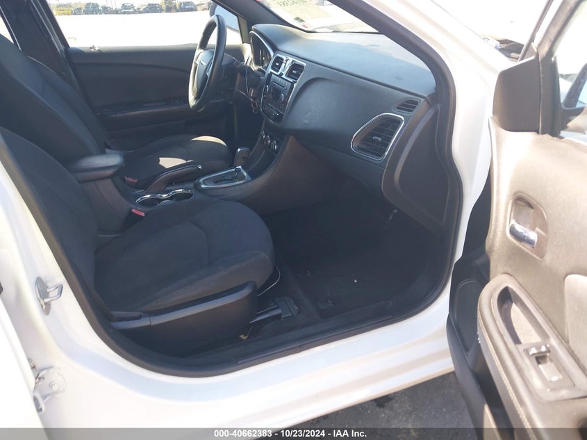 2014 CHRYSLER 200 LX - 1C3CCBAG2EN195030