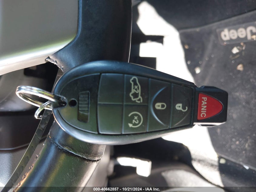 2013 Jeep Grand Cherokee Overland VIN: 1C4RJECG3DC644803 Lot: 40662857