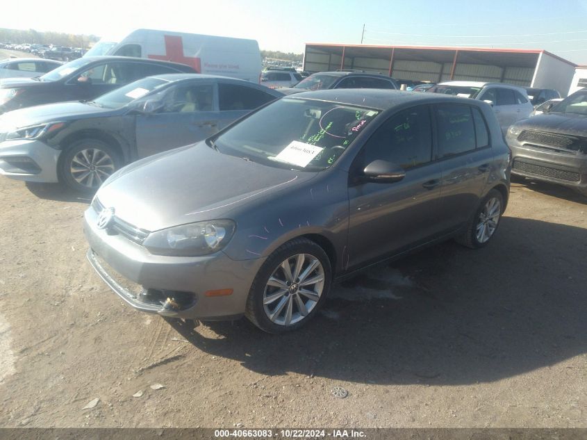 2013 Volkswagen Golf 2.0L Tdi 4-Door VIN: WVWNM7AJ0DW099013 Lot: 40663083