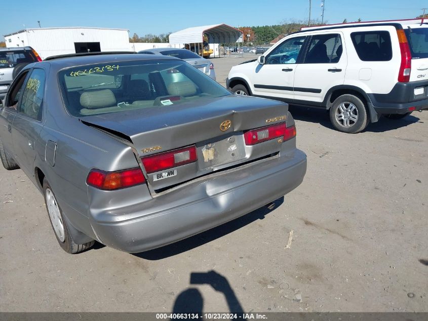 1999 Toyota Camry Le V6 VIN: 4T1BF22K9XU088787 Lot: 40663134