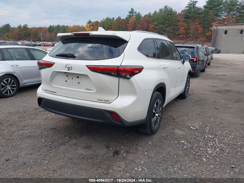 2020 TOYOTA HIGHLANDER XLE - 5TDGZRBH4LS043897