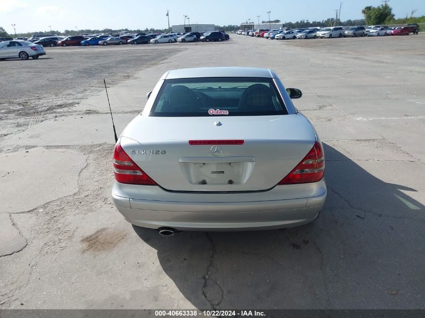 2001 Mercedes-Benz Slk 320 VIN: WDBKK65FX1F185383 Lot: 40663338