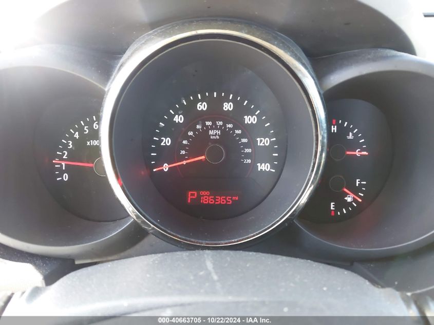 2010 Kia Soul + VIN: KNDJT2A24A7148555 Lot: 40663705