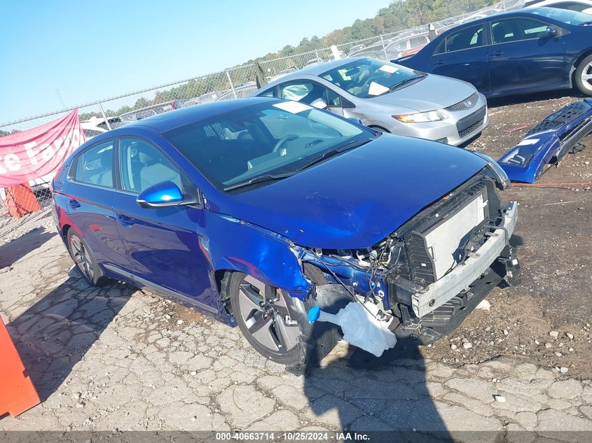 HYUNDAI IONIQ HYBRID SEL 2022