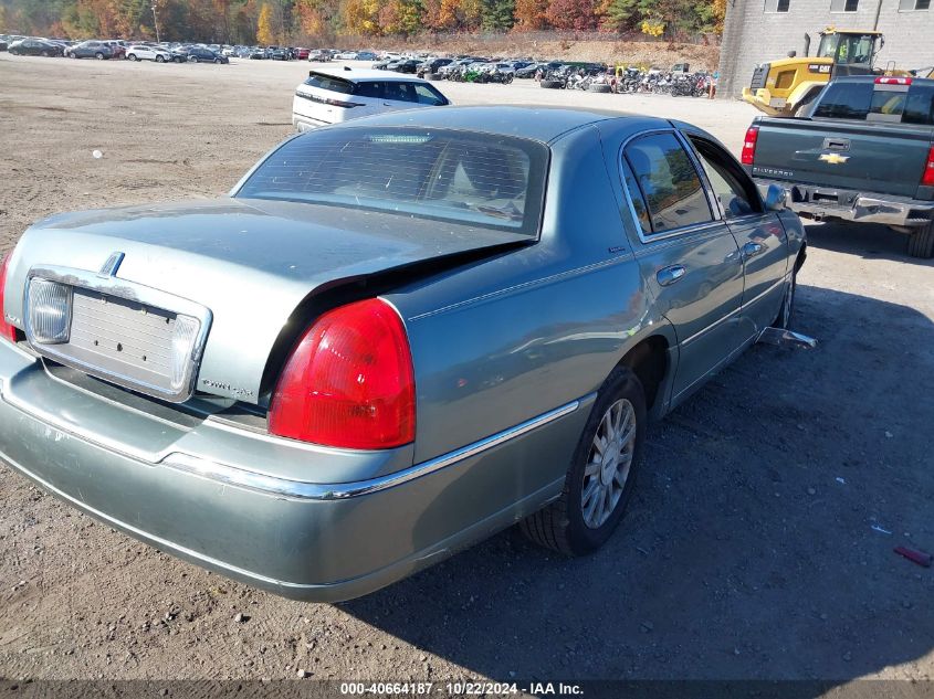 2006 Lincoln Town Car Signature VIN: 1LNHM81V26Y620676 Lot: 40664187