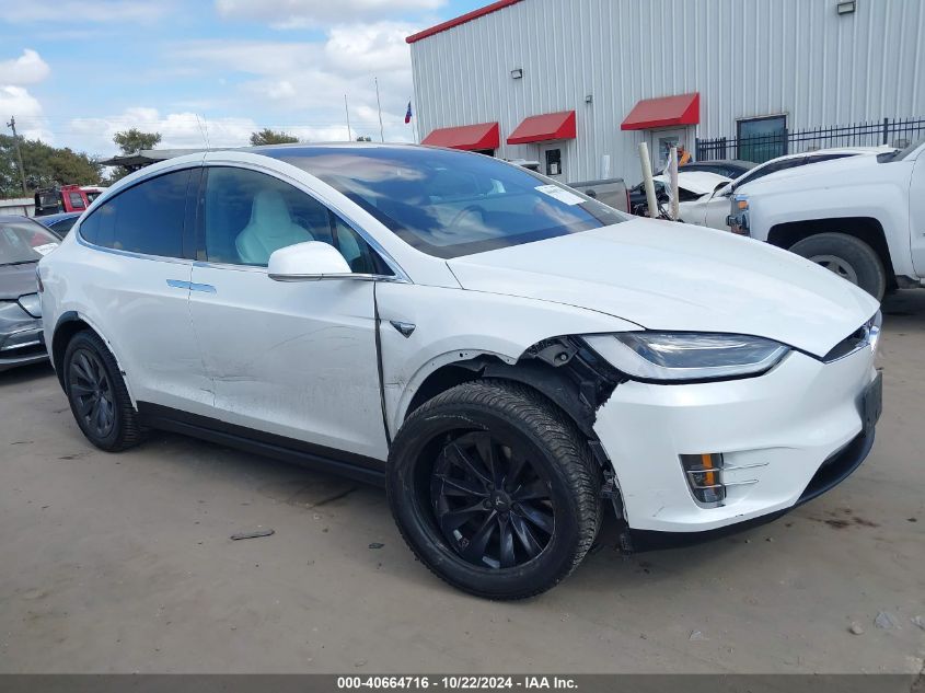 2017 Tesla Model X 100D/75D/90D VIN: 5YJXCBE29HF076020 Lot: 40664716