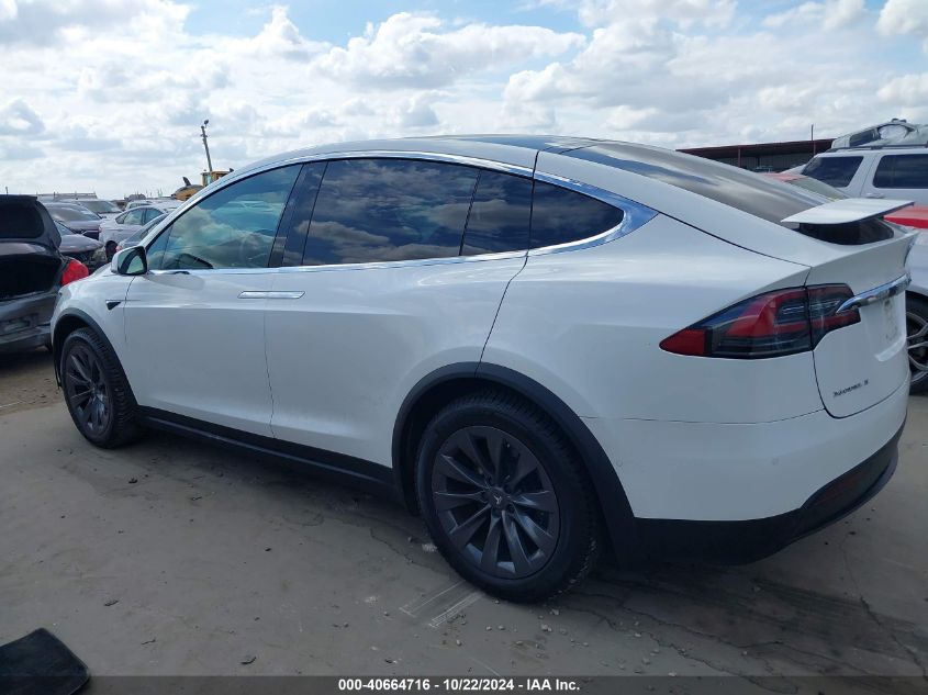 2017 Tesla Model X 100D/75D/90D VIN: 5YJXCBE29HF076020 Lot: 40664716