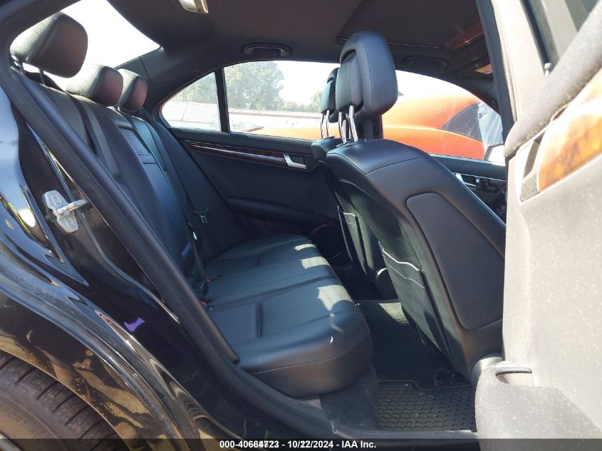 2012 Mercedes-Benz C 300 Luxury 4Matic/Sport 4Matic VIN: WDDGF8BB1CR240674 Lot: 40664723
