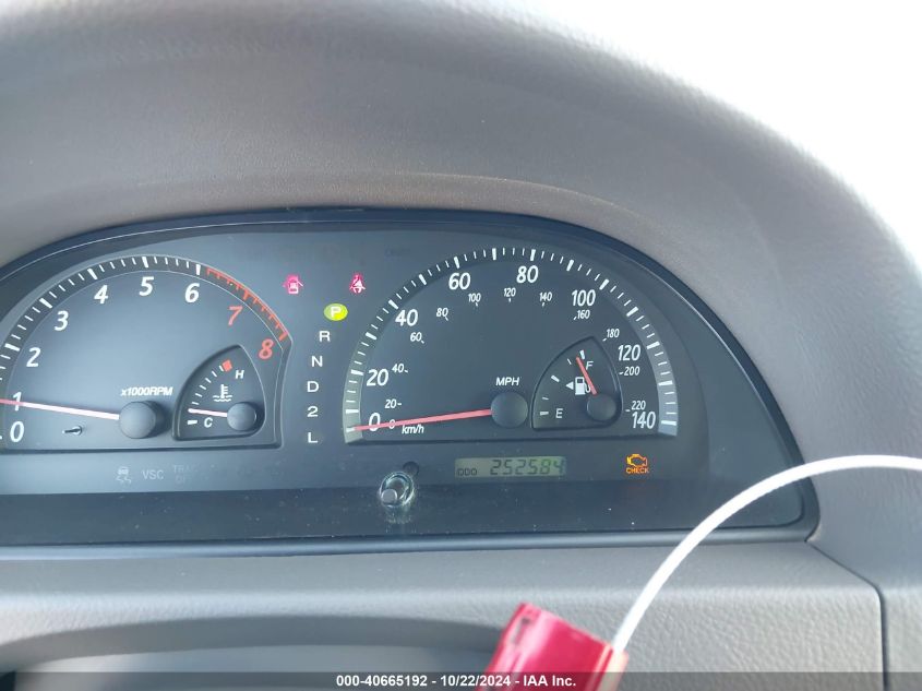 2003 Toyota Camry Le VIN: JTDBE32KX30244432 Lot: 40665192